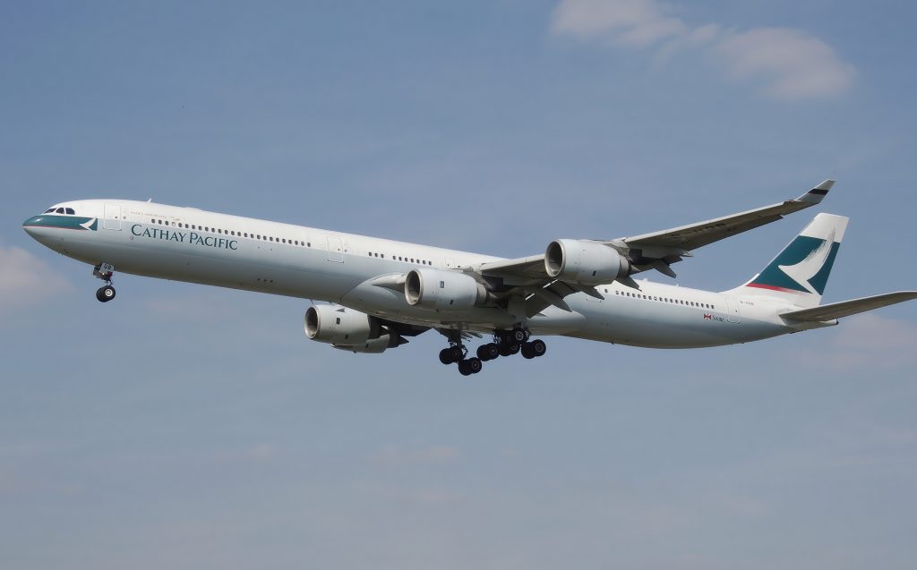 Ν. Αφρική: Κατεπείγουσα προσγείωση ενός Μπόινγκ 747 εξαιτίας σύγκρουσης με πουλιά