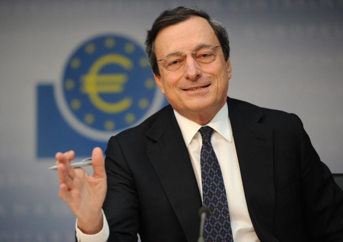 Ντράγκι: Η ευρωζώνη βρίσκεται σε πορεία σταδιακής ανάκαμψης