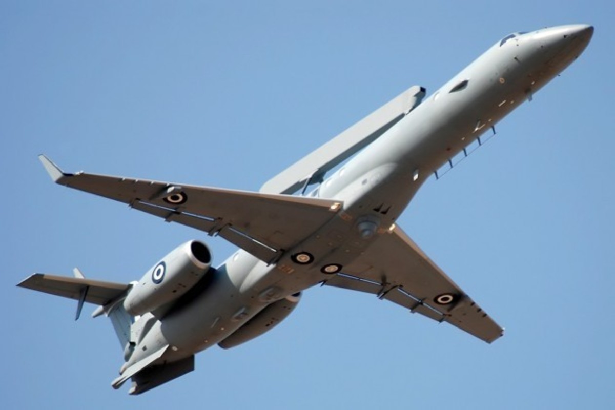 EgyptAir: Τι έκανε το ιπτάμενο ραντάρ της Πολεμικής Αεροπορίας στην επιχείρηση έρευνας και διάσωσης;
