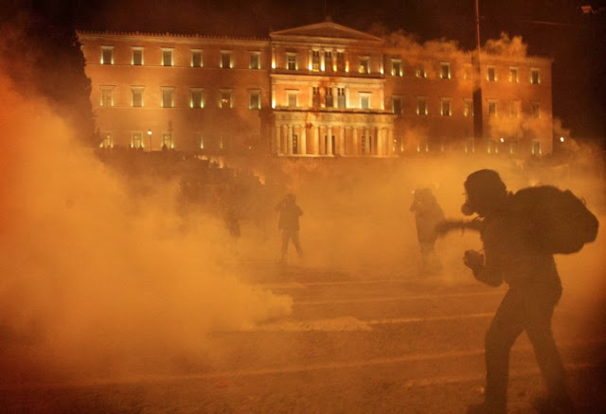 Οι New York Times “βλέπουν” κίνδυνο εμφυλίου στην Ελλάδα