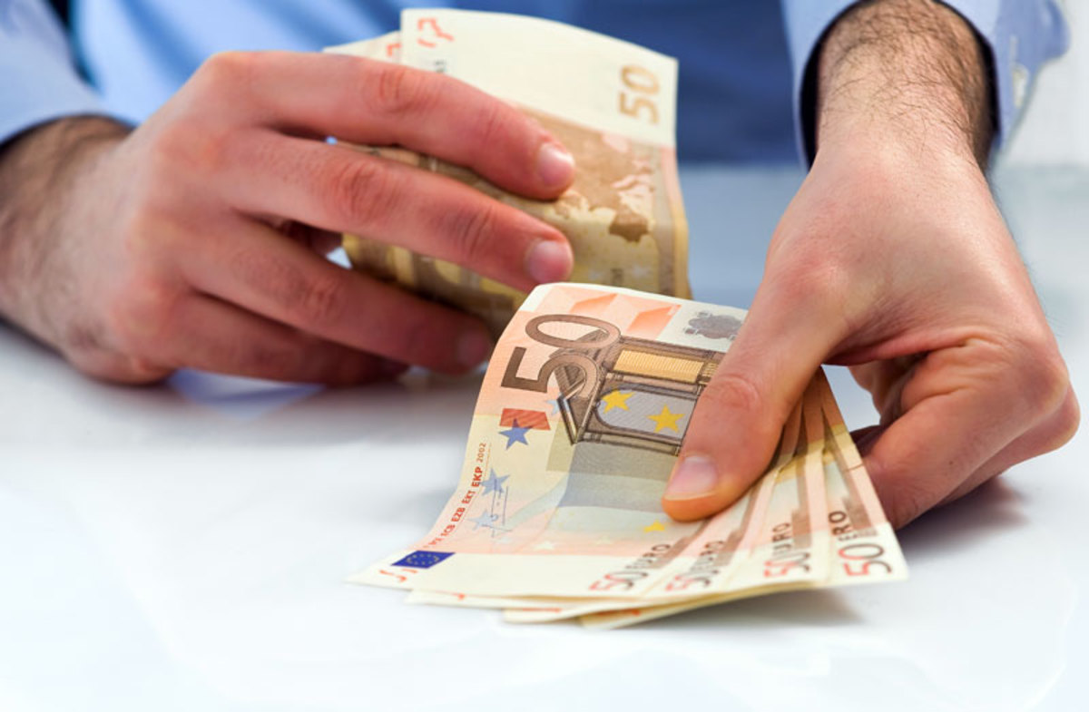 Νέο χαράτσι 20 ευρώ για κάθε εργαζόμενο – Πληρώνεται τον Αύγουστο