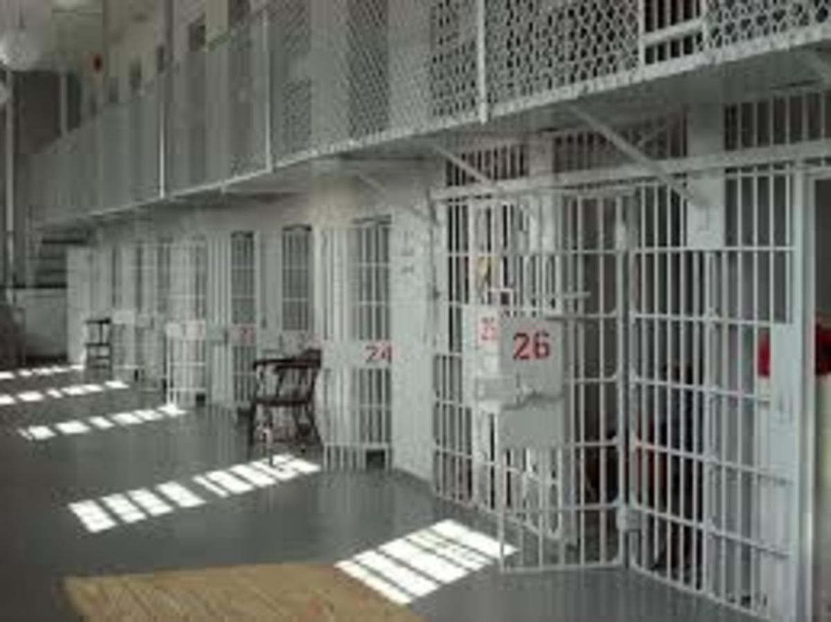 Γαλλία: Απελευθερώθηκαν 22 κρατούμενοι, που είχαν φυλακιστεί από δικαστικά σφάλματα