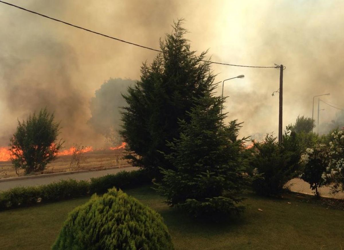 Κοζάνη: Οι φλόγες “έγλειψαν” τα σπίτια (ΦΩΤΟ & VIDEO)