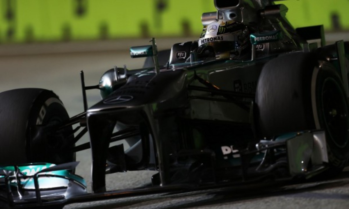 Formula 1: Hamilton στις πρώτες ελεύθερες δοκιμές του Grand Prix της Σιγκαπούρης