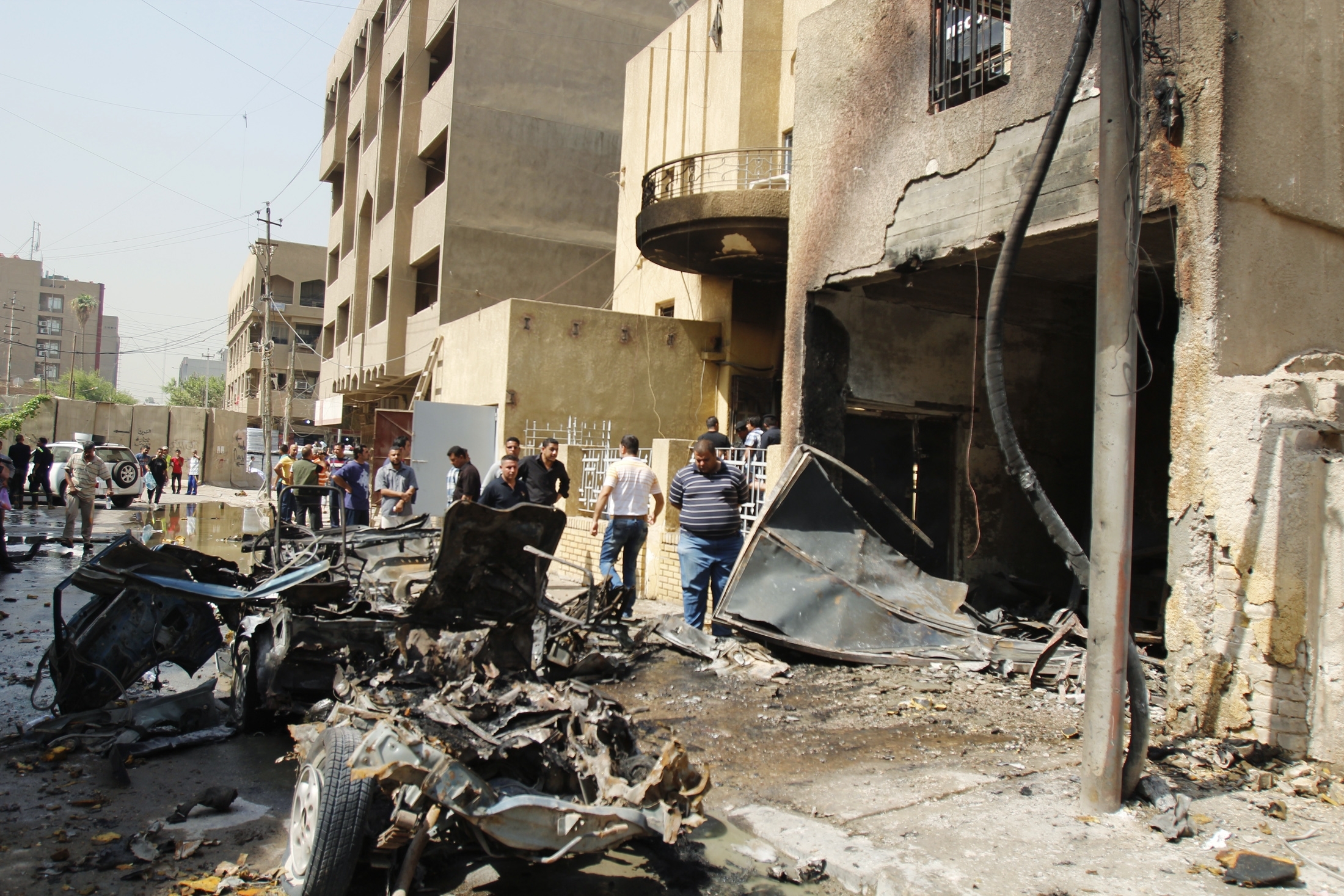 18 νεκροί από έκρηξη σε τζαμί