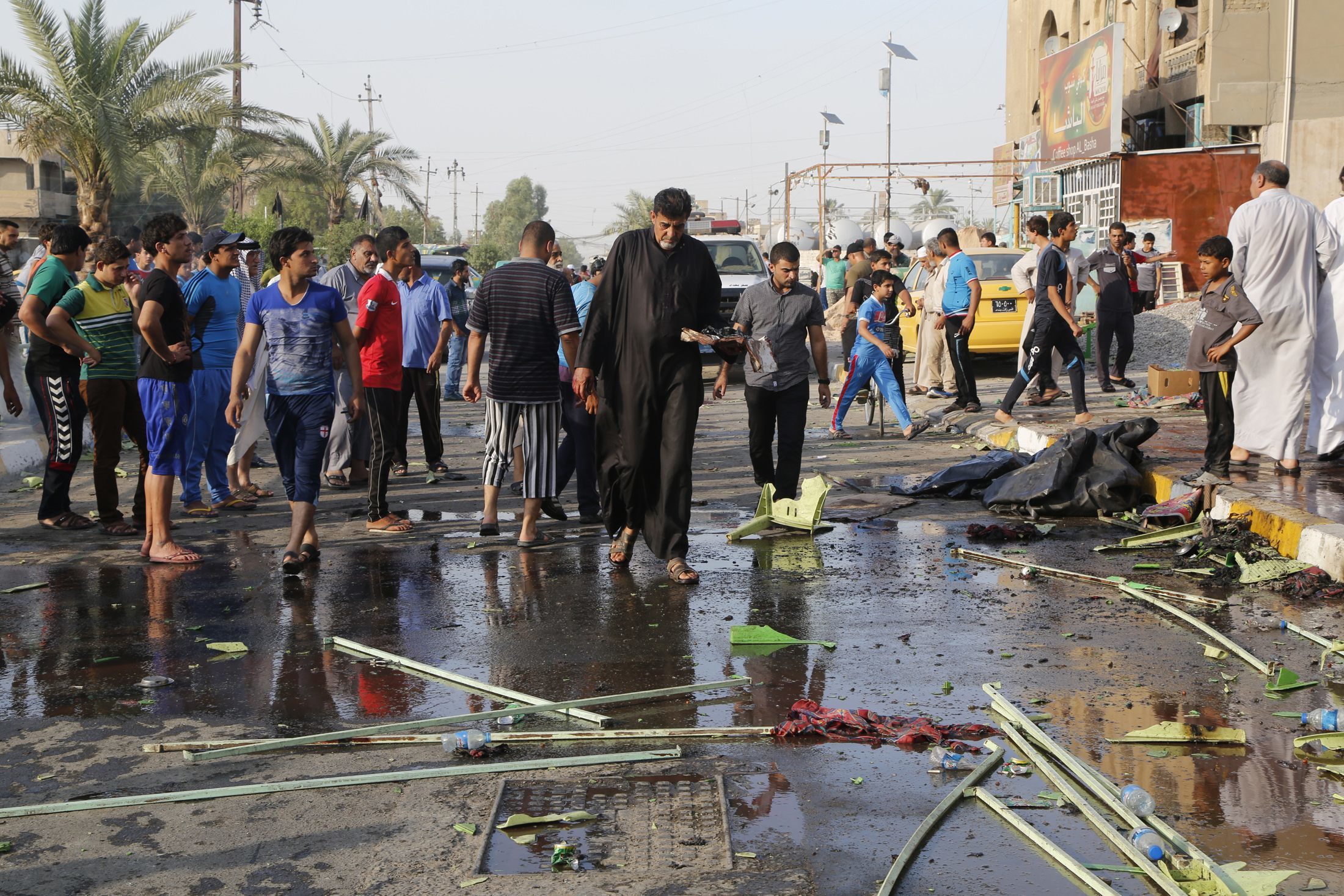 Χάος εμφυλίου στο Ιράκ – Οι αντάρτες χτυπούν τις πόλεις με στόχο το πετρέλαιο – Βγάζουν από τις φυλακές δολοφόνους