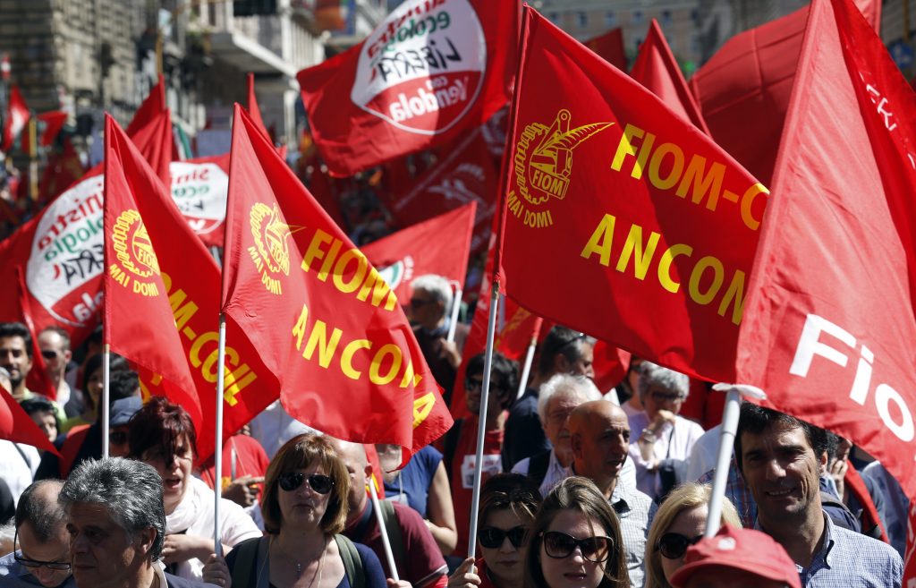 Ρώμη: Πενήντα χιλιάδες εργάτες βιομηχανιών διαδήλωσαν κατά της λιτότητας