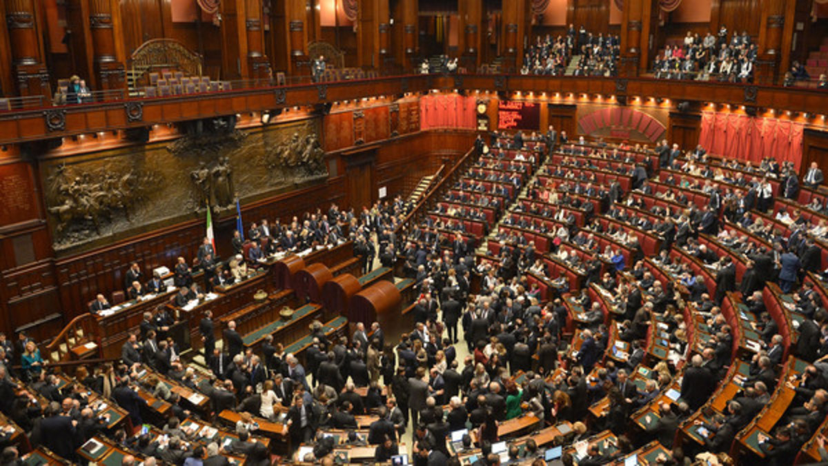 Στη φόρα όλα τα περιουσιακά στοιχεία των Ιταλών υπουργών