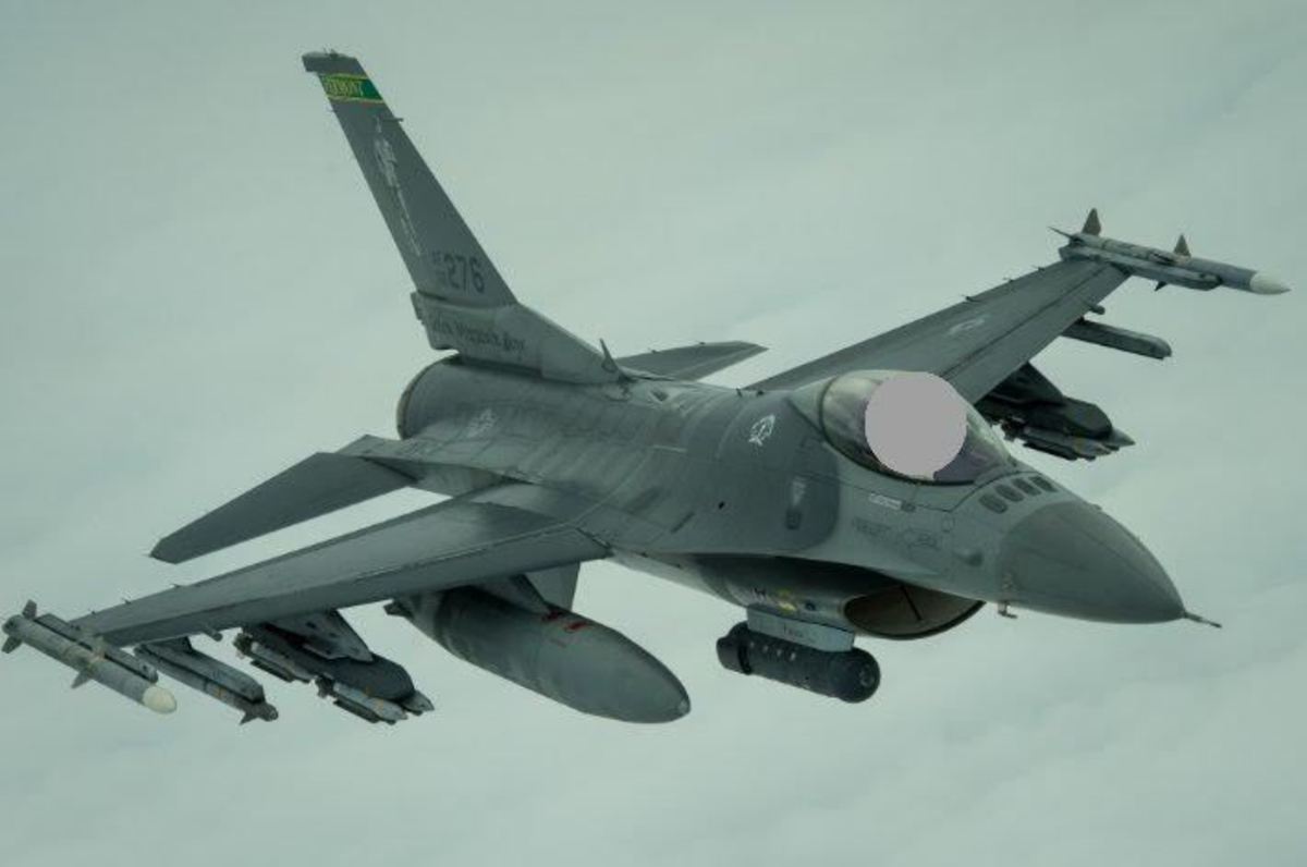 Δεν φαντάζεστε τι κρύβεται στο κοκπιτ του F-16 [pics]