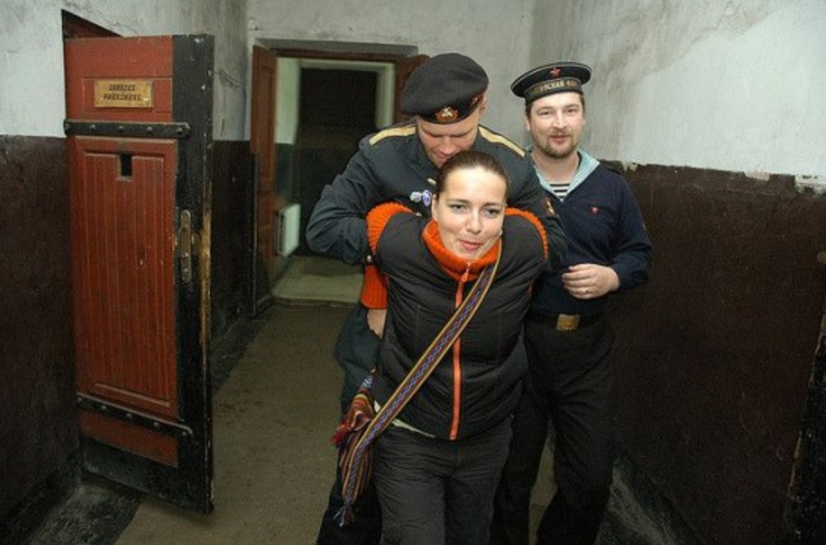 ΒΙΝΤΕΟ: Σοβιετικές φυλακές έγιναν ξενοδοχείο στην Λετονία!