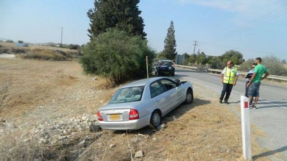 Απίστευτη οδηγός πέταξε σε ρέμα άλλο όχημα! Την πήραν στο κυνήγι αλλά…