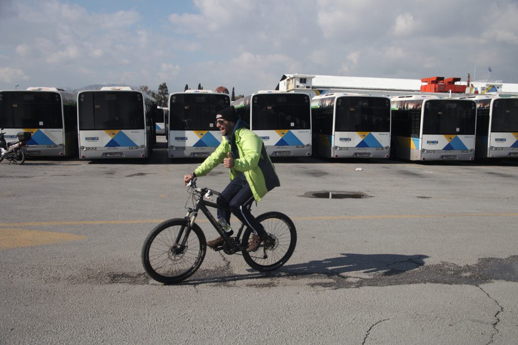 Χωρίς λεωφορεία για 6 ώρες την Πέμπτη