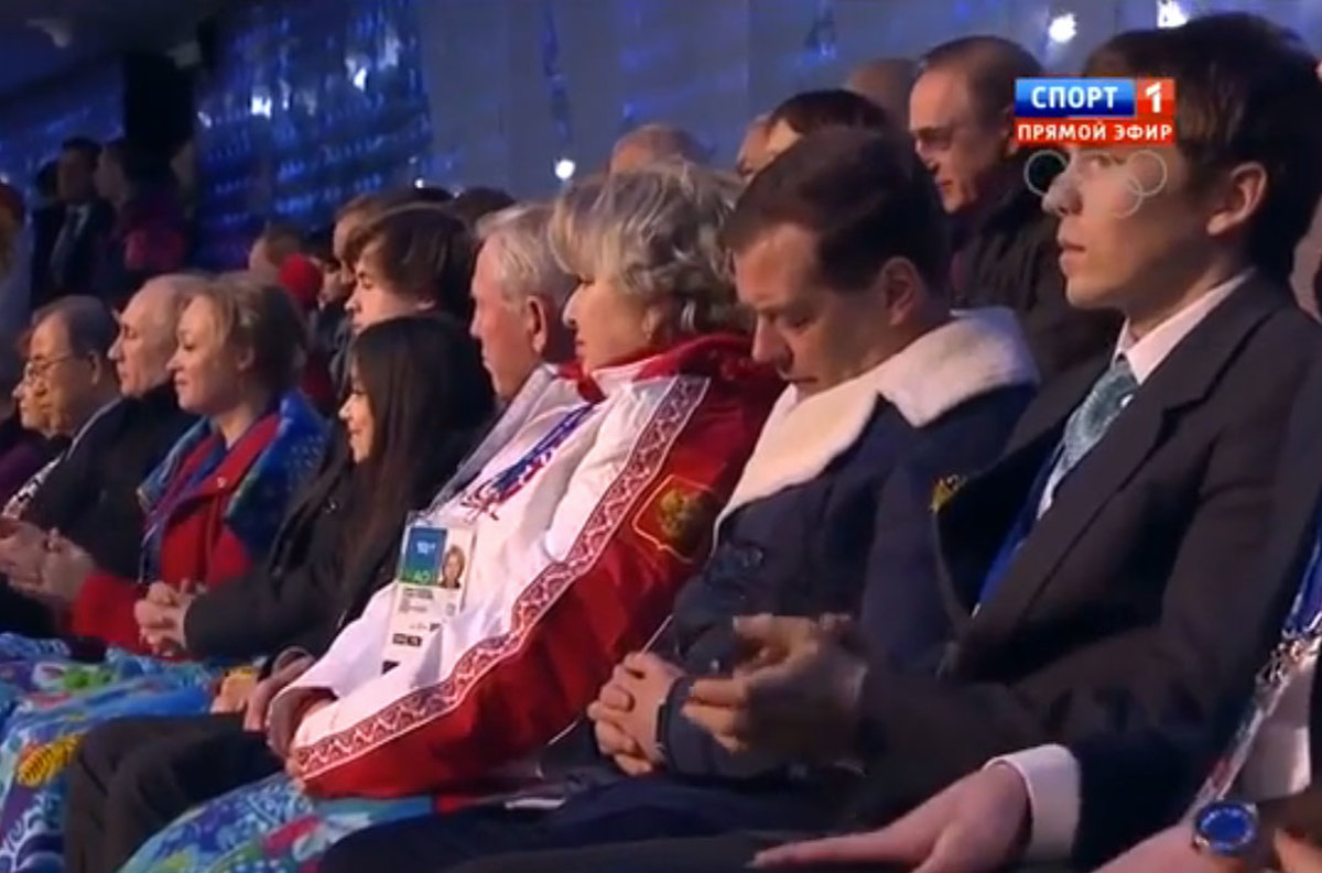 Δεν υπάρχει! Ο Μεντβέντεφ κοιμήθηκε στην τελετή έναρξης των Αγώνων του Σότσι (VIDEO)