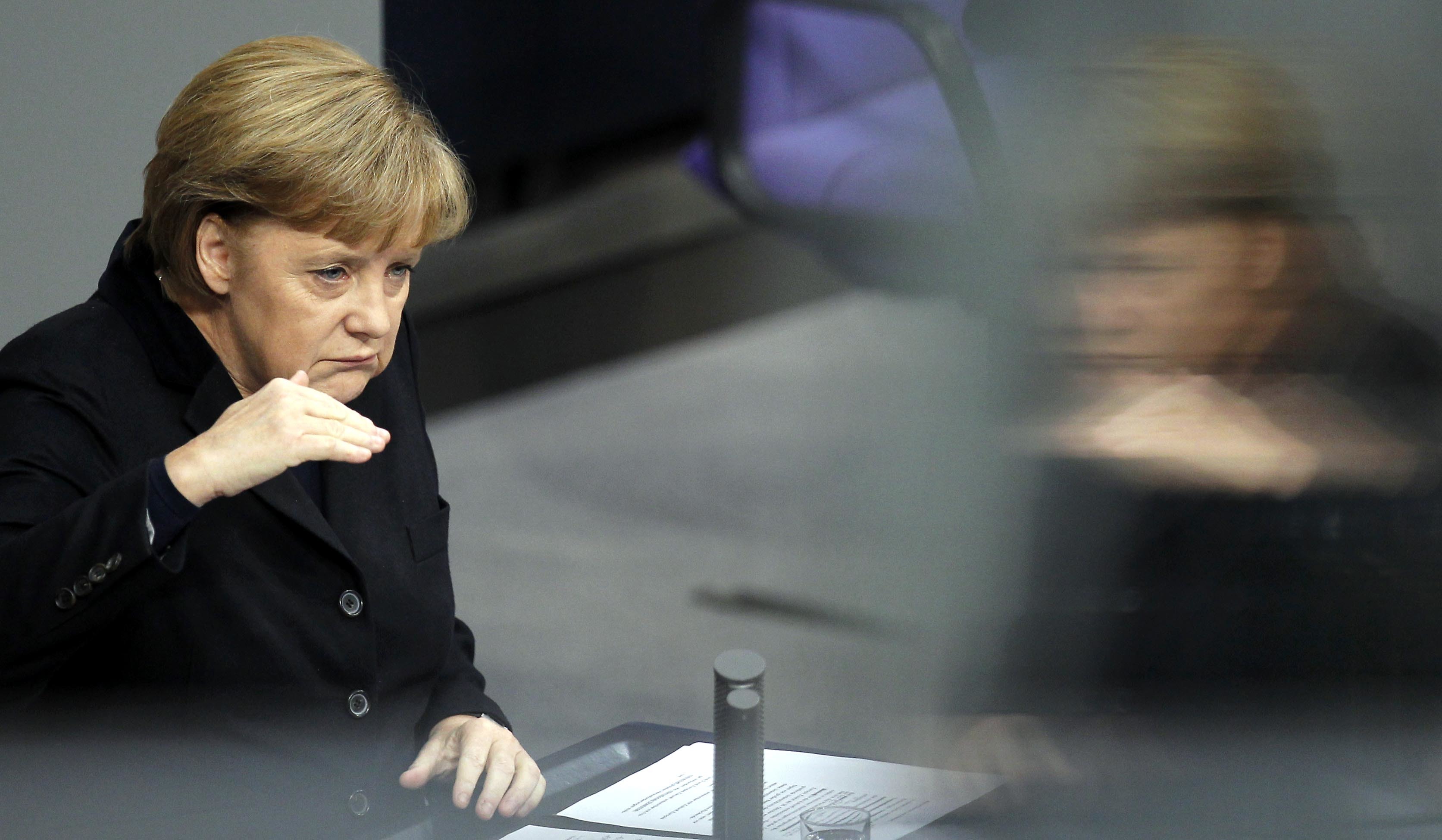 Η Μέρκελ αποκάλυψε… πως πήρε την απόφαση για την Ελλάδα