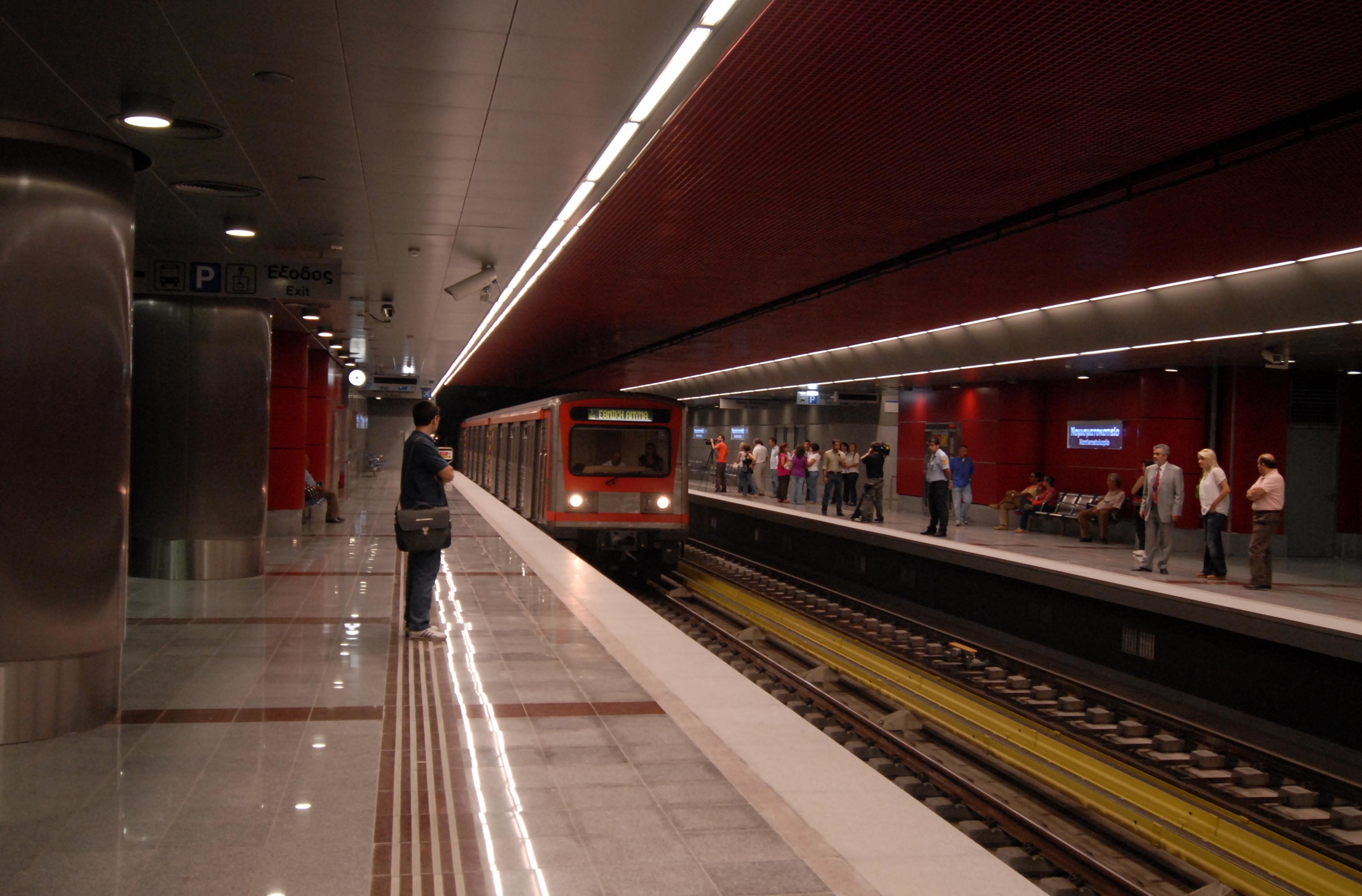 Απαγορεύτηκαν οι κάμερες μέσα στους συρμούς του Μετρό