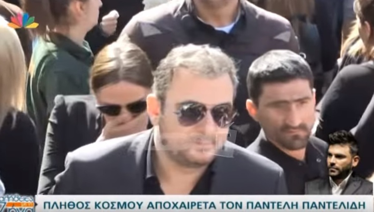 Κηδεία Παντελίδη: Λύγισε έξω από την εκκλησία η Υβόννη Μπόσνιακ! – ΒΙΝΤΕΟ