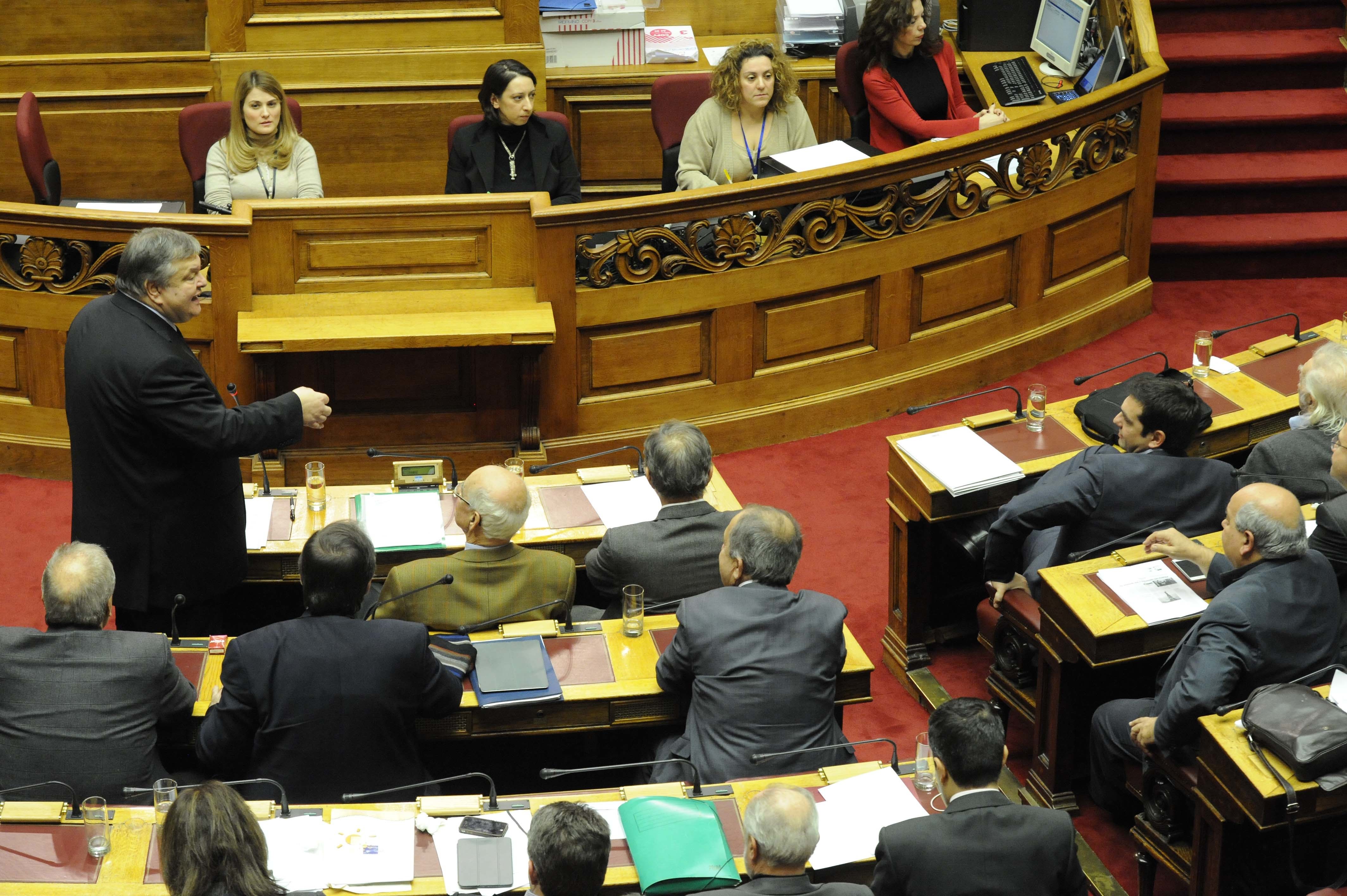 Θύελλα για τη δικογραφία στη Βουλή! Το ΠΑΣΟΚ στρέφεται κατά της Εισαγγελέως Διαφθοράς