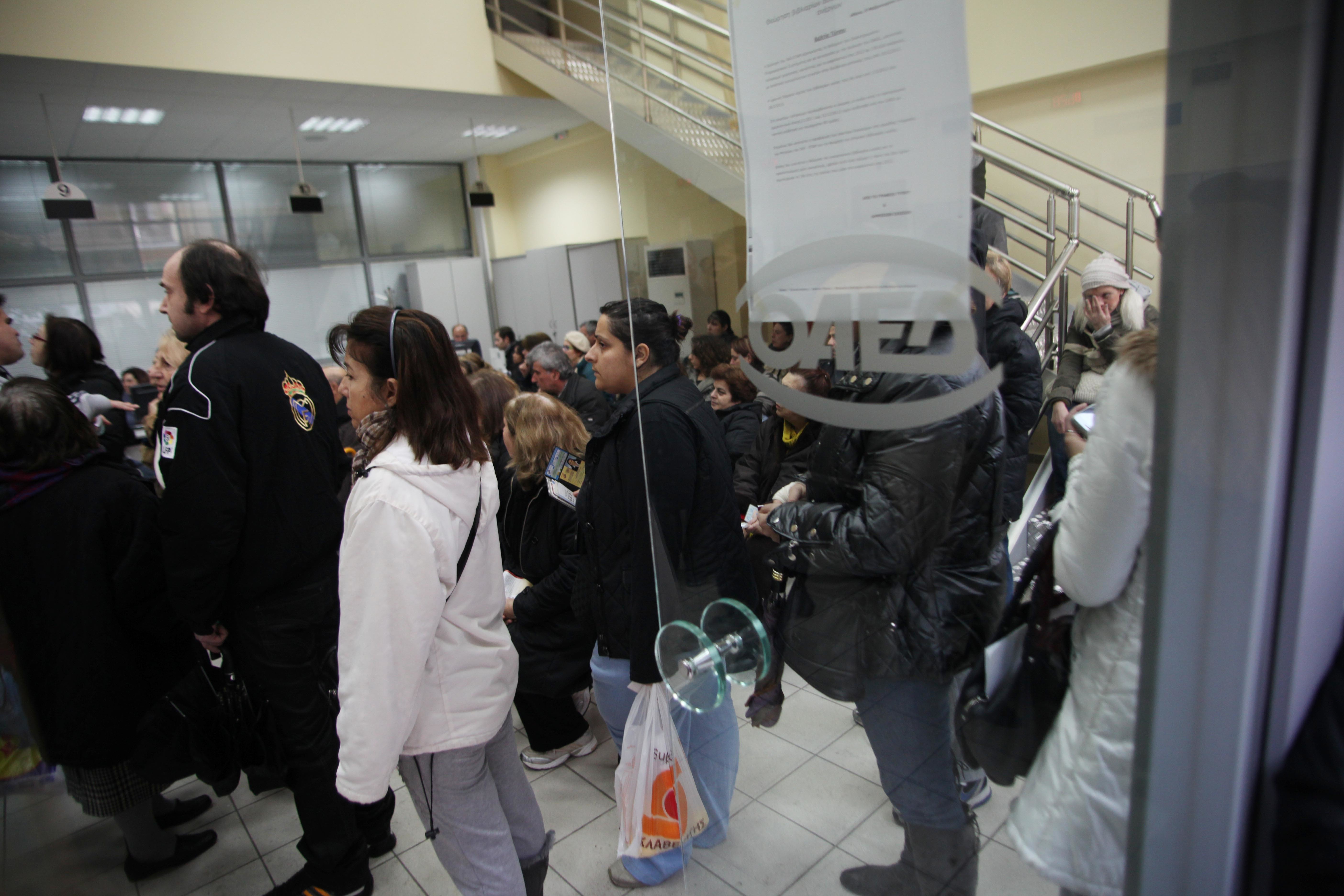 ΟΟΣΑ: Τουλάχιστον 28% η ανεργία στην Ελλάδα στο τέλος του 2014