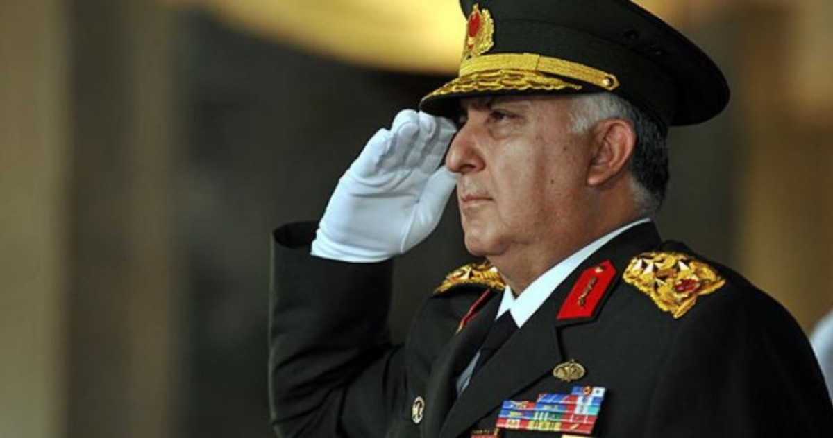 Προς παραίτηση ο Αρχηγός Τουρκικών ΕΔ στρατηγός Οζέλ