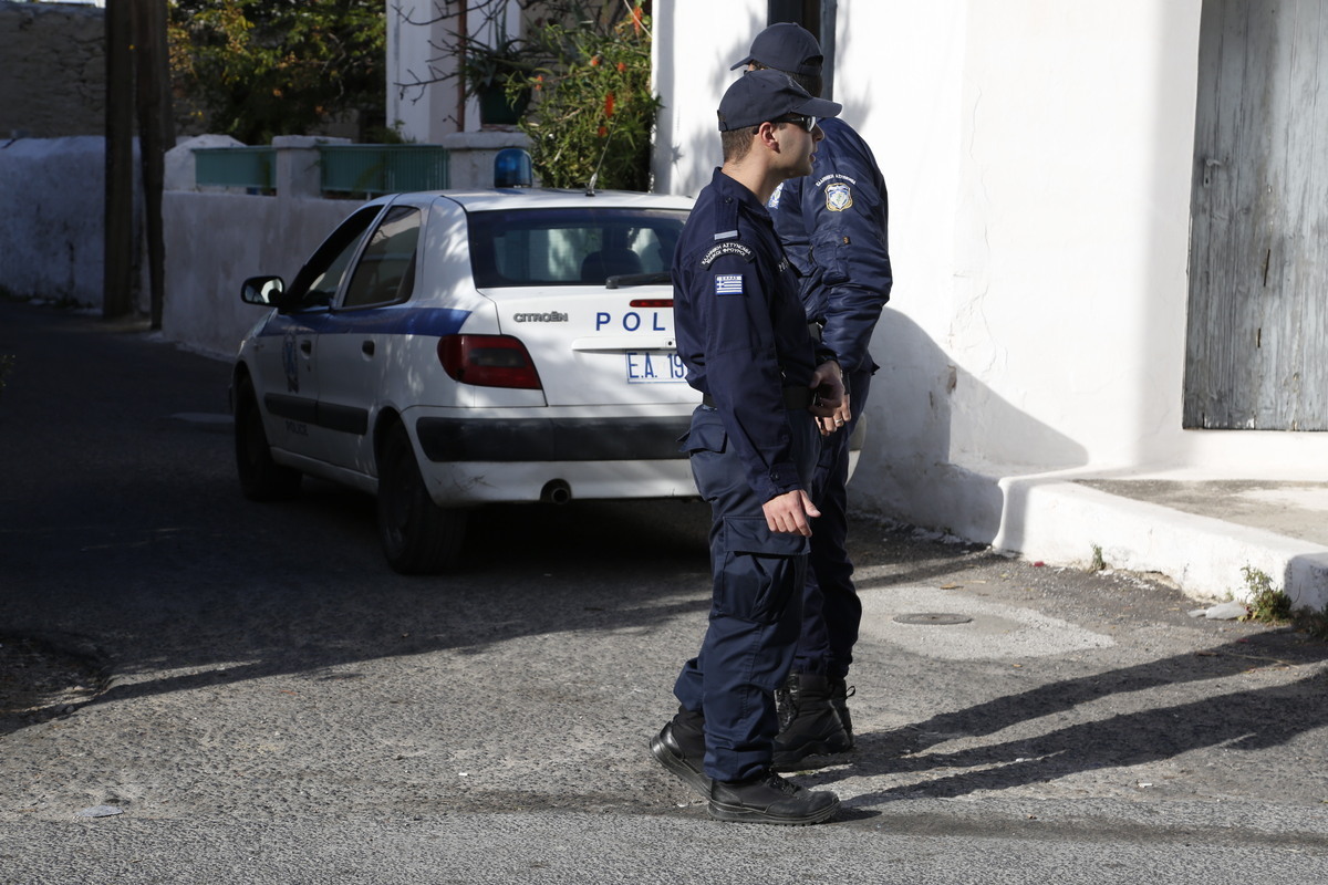 Πέντε εναντίον δύο! Θρασύτατη ληστεία στη Λάρισα…