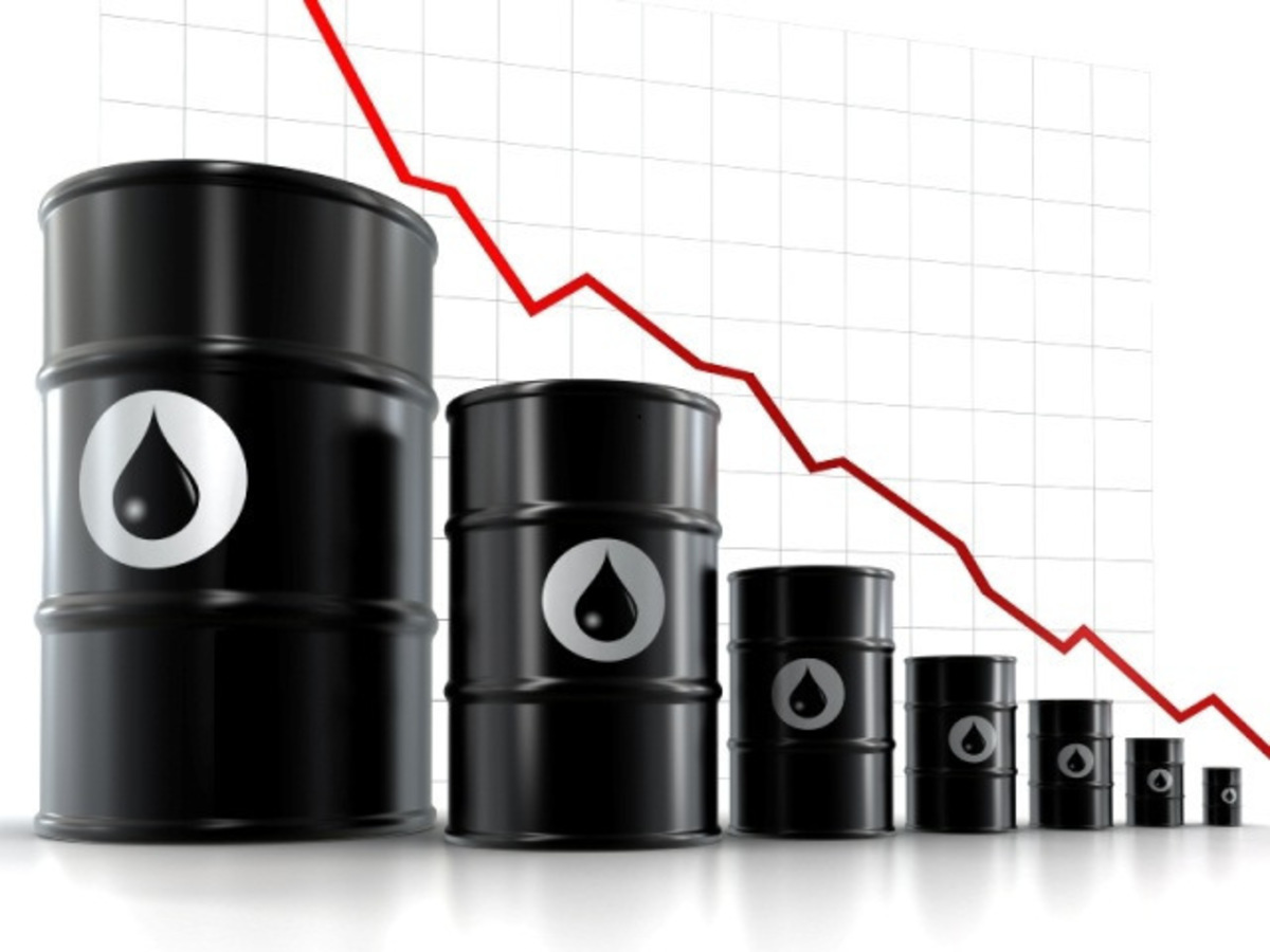 Σπάει ιστορικά ρεκόρ η πτώση στις τιμές του πετρελαίου