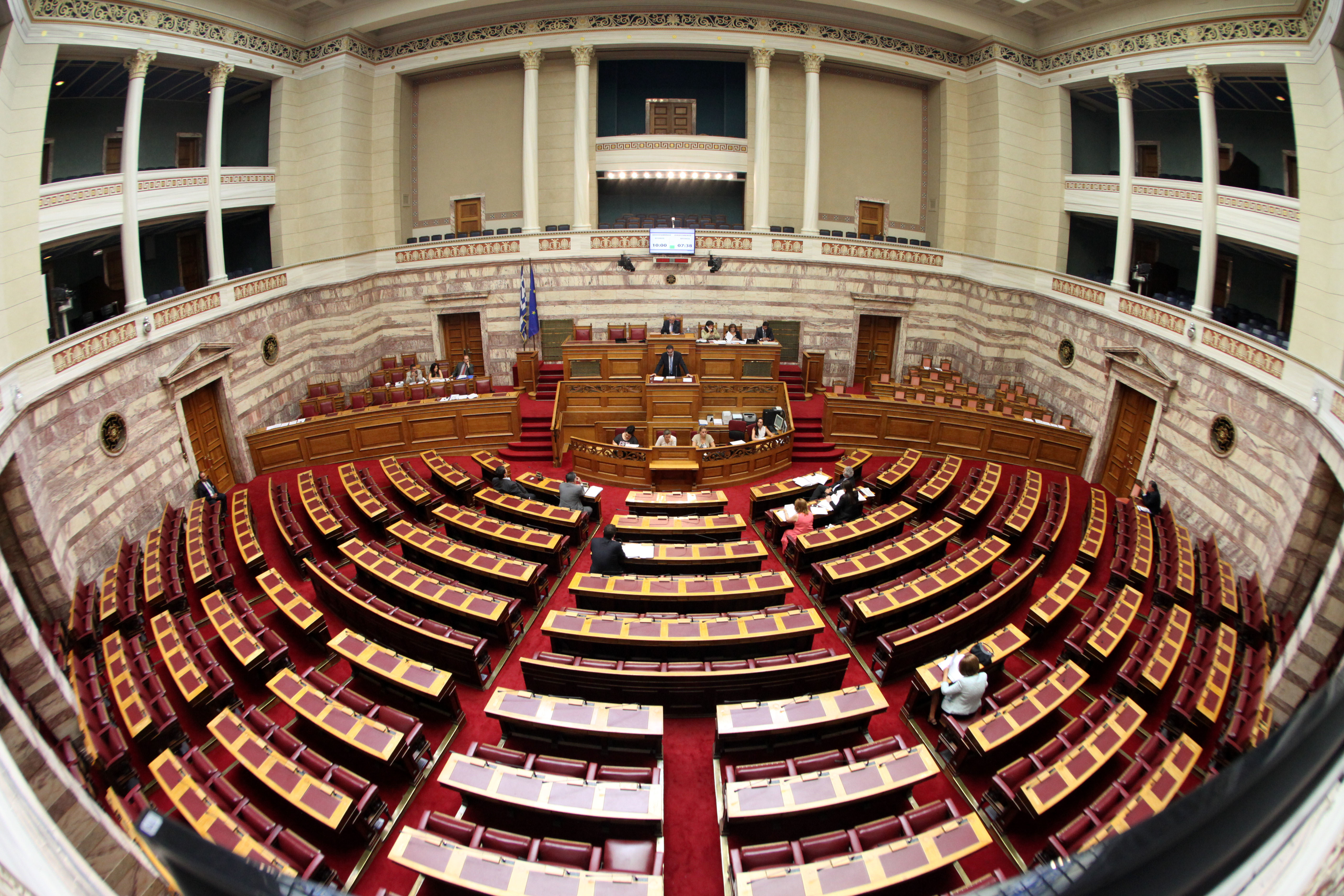 Βουλευτής ΣΥΡΙΖΑ: Και γιατί να μην έρθουν οι γονείς των Πυρήνων στην Βουλή; – Μέσα στο κοινοβούλιο είναι εισαγγελείς της χούντας και μαχαιροβγάλτες!