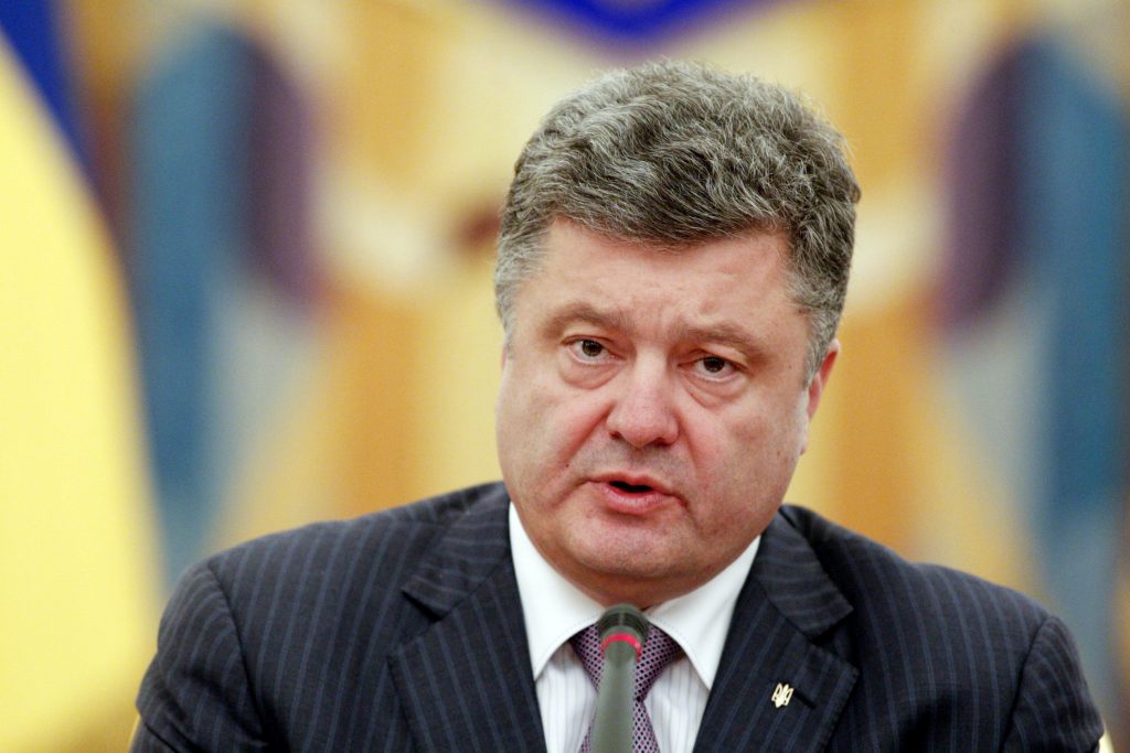 Ουκρανία: Ο Ποροσένκο αποφασίζει για την παράταση της εκεχειρίας