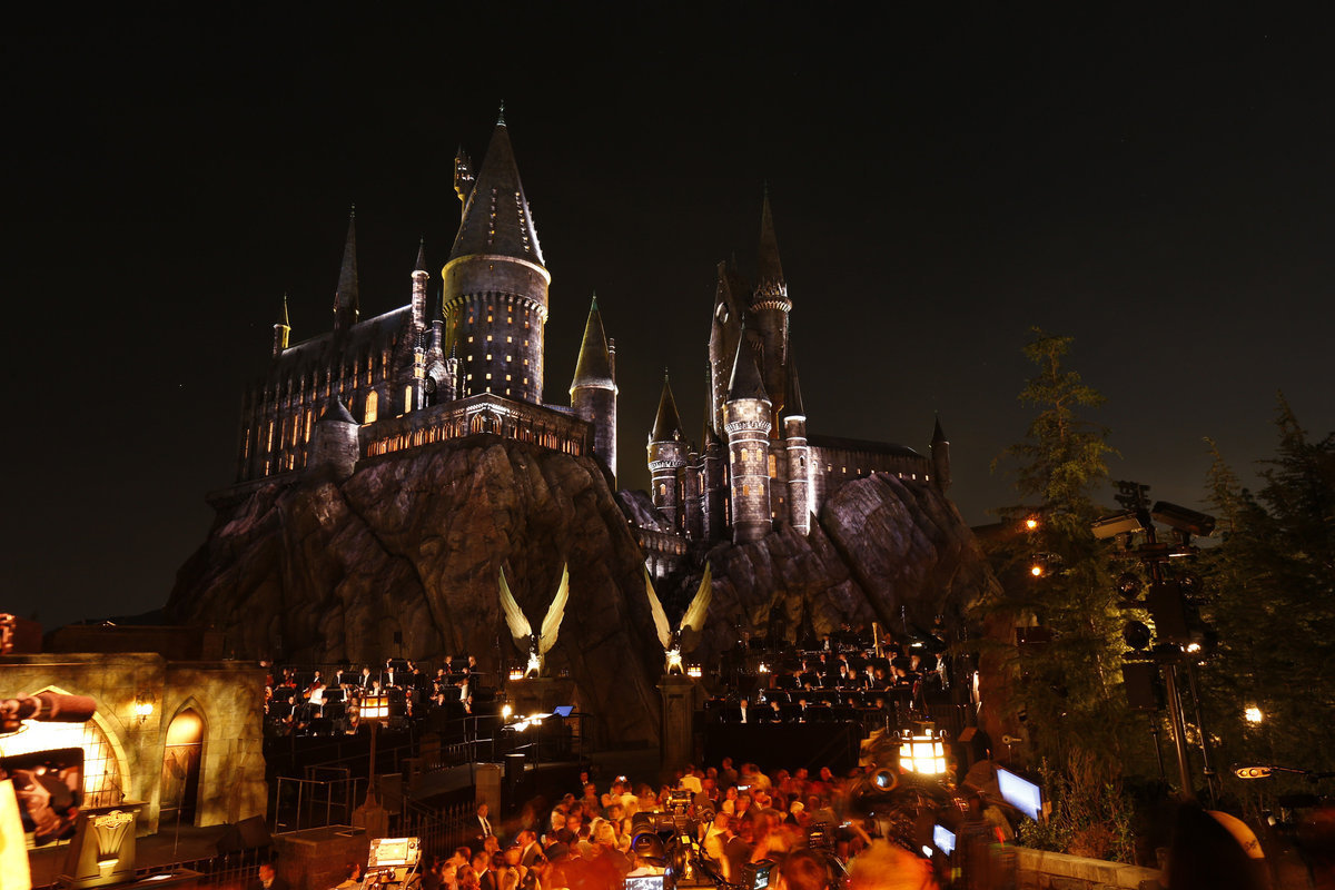 Μαγικό βασίλειο στο Χόλιγουντ – Το “Harry Potter World” ανοίγει τις πύλες του (ΦΩΤΟ)