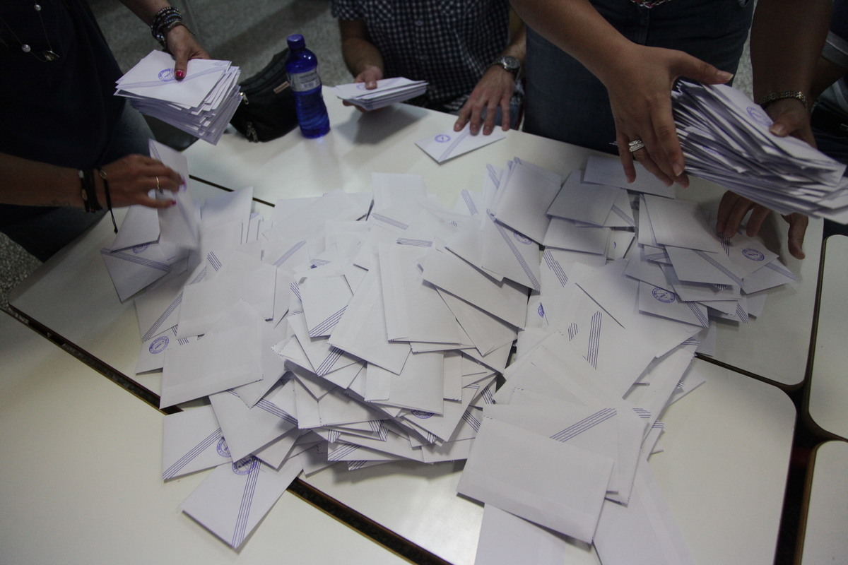 Αποτελέσματα εκλογών 2015: Ποιοί εκλέγονται βουλευτές από τα ψηφοδέλτια Επικρατείας