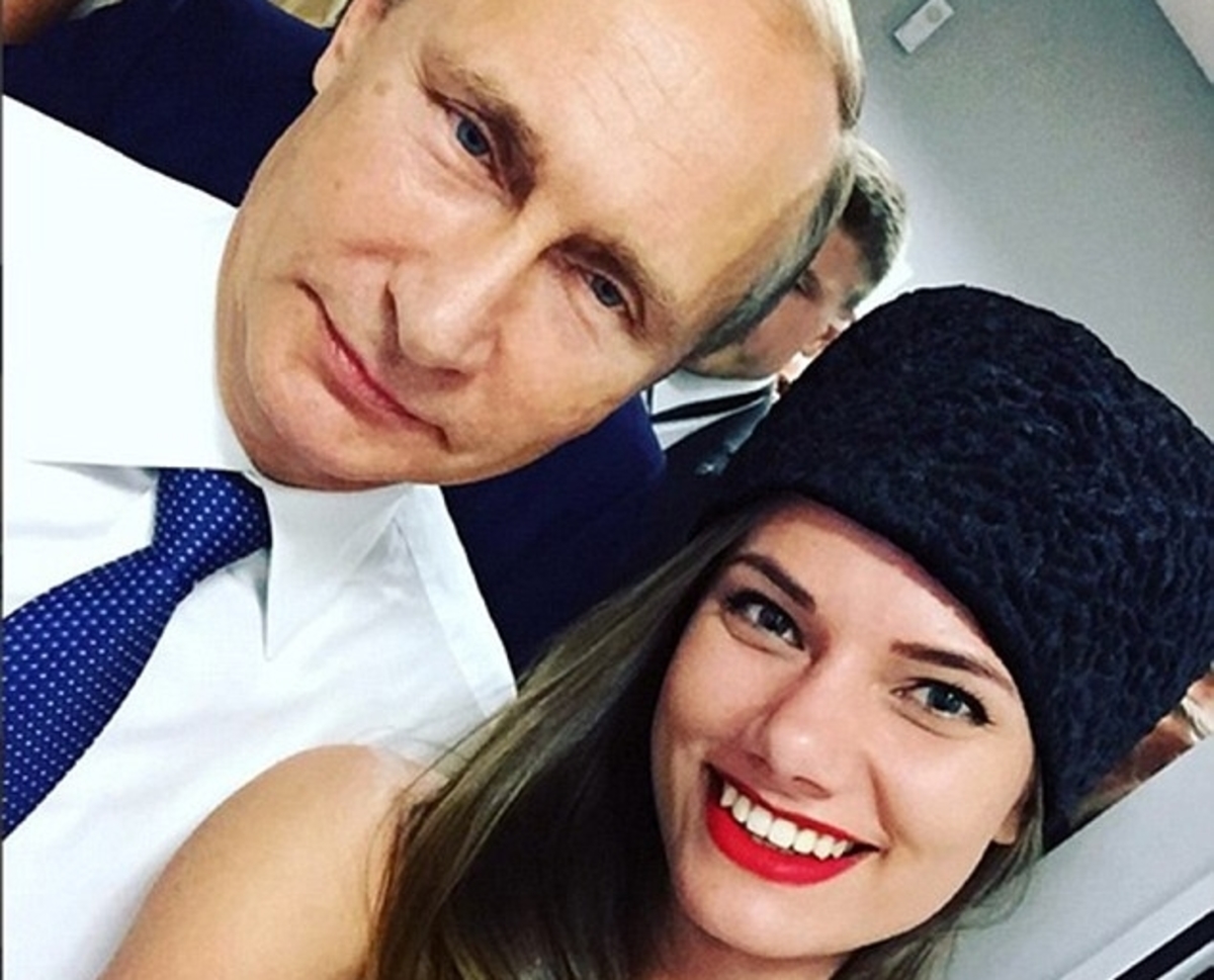 Οι selfies του Πούτιν με Ρωσίδα μοντέλο! (ΦΩΤΟ)