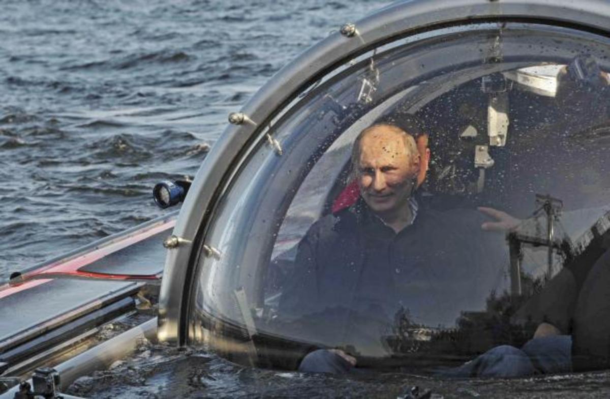 ΒΙΝΤΕΟ: Ο Πούτιν σε υποβρύχιο