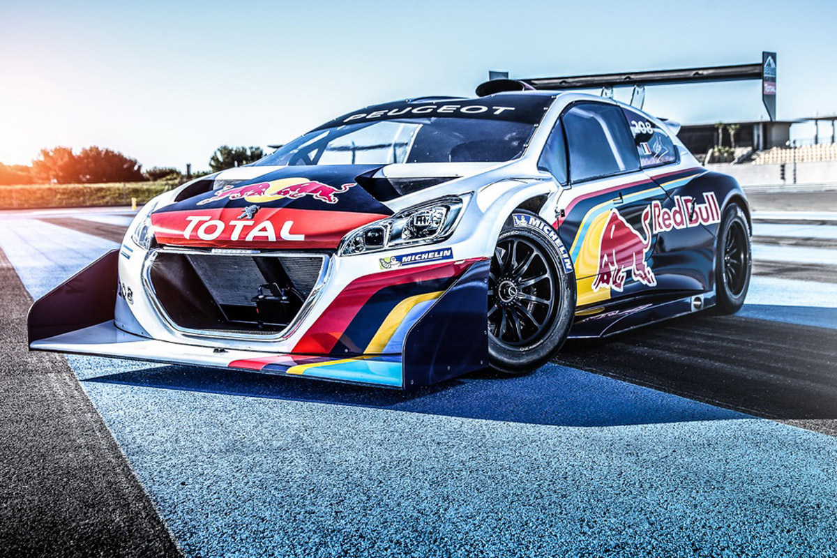 Το Peugeot 208 Τ16 Pikes Peak στα χρώματα του «πολέμου»