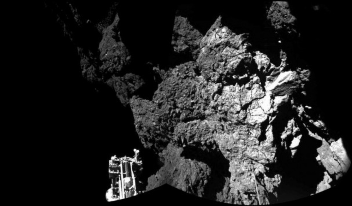 Philae στο Twitter: “Καλημέρα Γη! Πέρασα μία πολύ δραστήρια νύκτα στον κομήτη”!