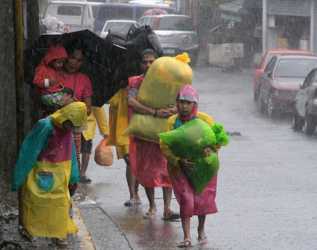 Τυφώνας σπέρνει το θάνατο στις Φιλιππίνες