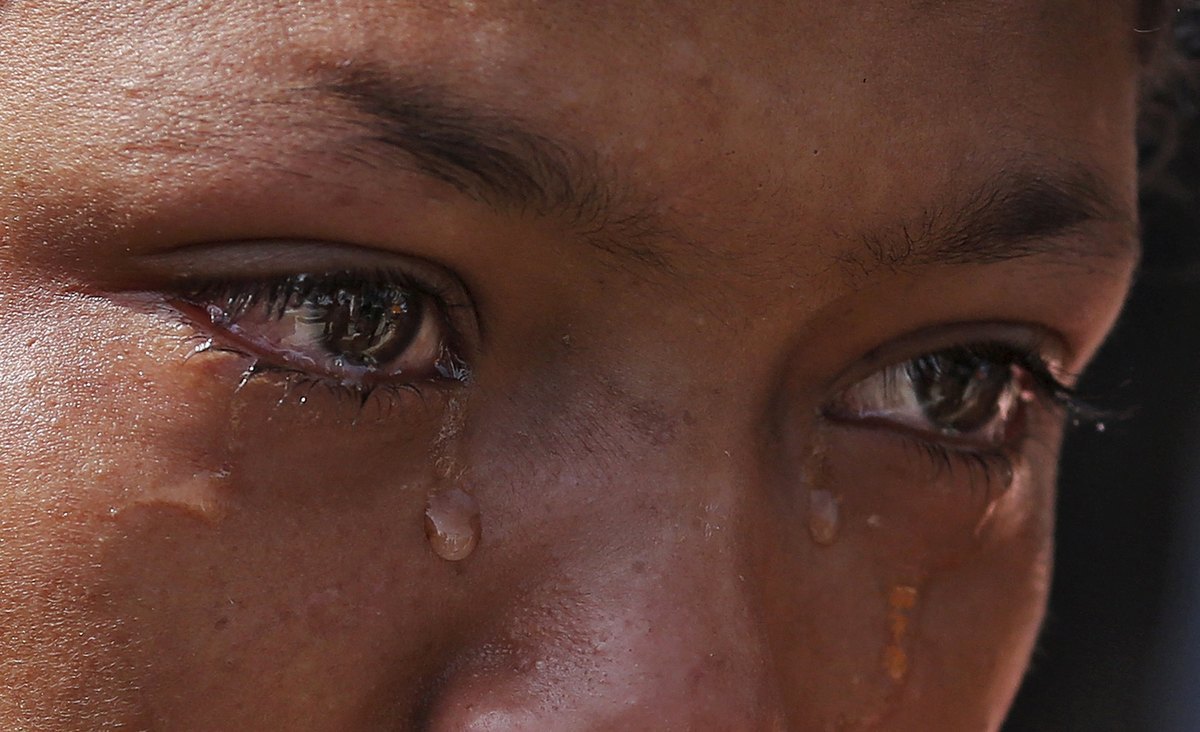 Τα δάκρυα της 14χρονης Ανίτα δεν συγκινούν κανέναν
