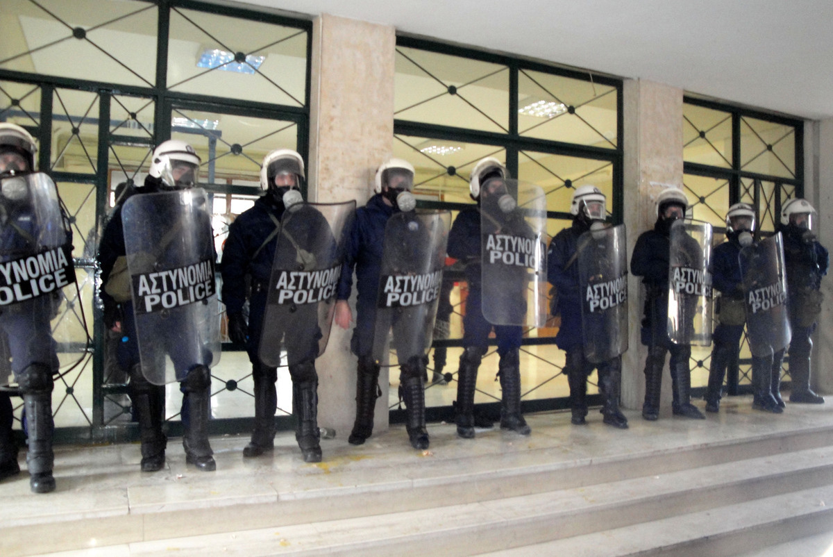 Αστυνομικοί Ροδόπης εναντίον κυβέρνησης και Αποστόλου: Μας χρησιμοποιούν ως σάκο του μποξ