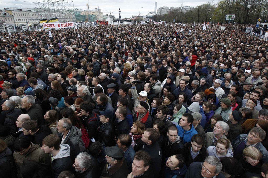 Δεκάδες χιλιάδες διαδηλωτές κατά του Πούτιν στη Μόσχα