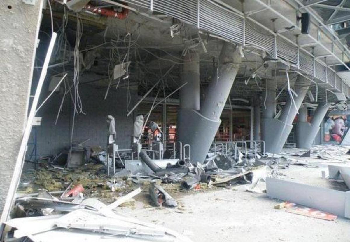 Βομβαρδισμοί στο γήπεδο της Σαχτάρ (ΦΩΤΟ)