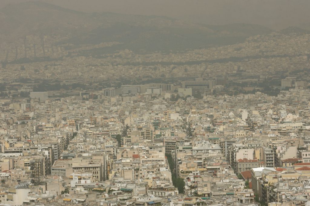 Βροχές και σκόνη από την Αφρική το Σάββατο