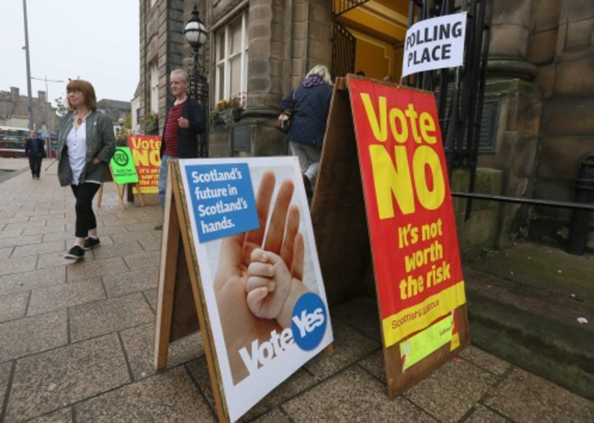 Κοντά στο 54% το “όχι” στην ανεξαρτησία της Σκωτίας