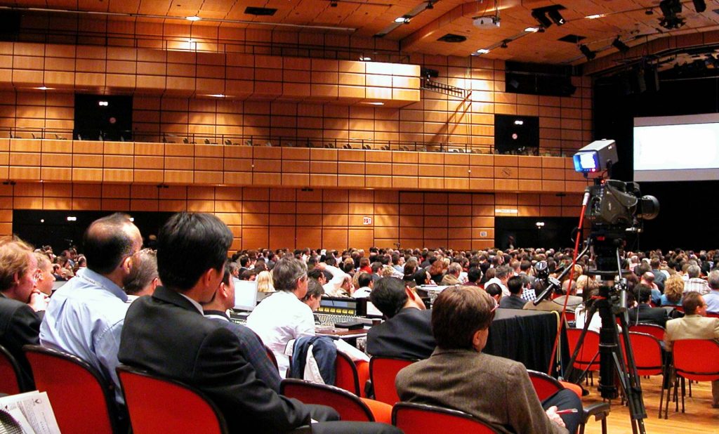 Δύο μεγάλα διεθνή συνέδρια για τις βάσεις δεδομένων διοργανώνονται στην Αθήνα από σήμερα