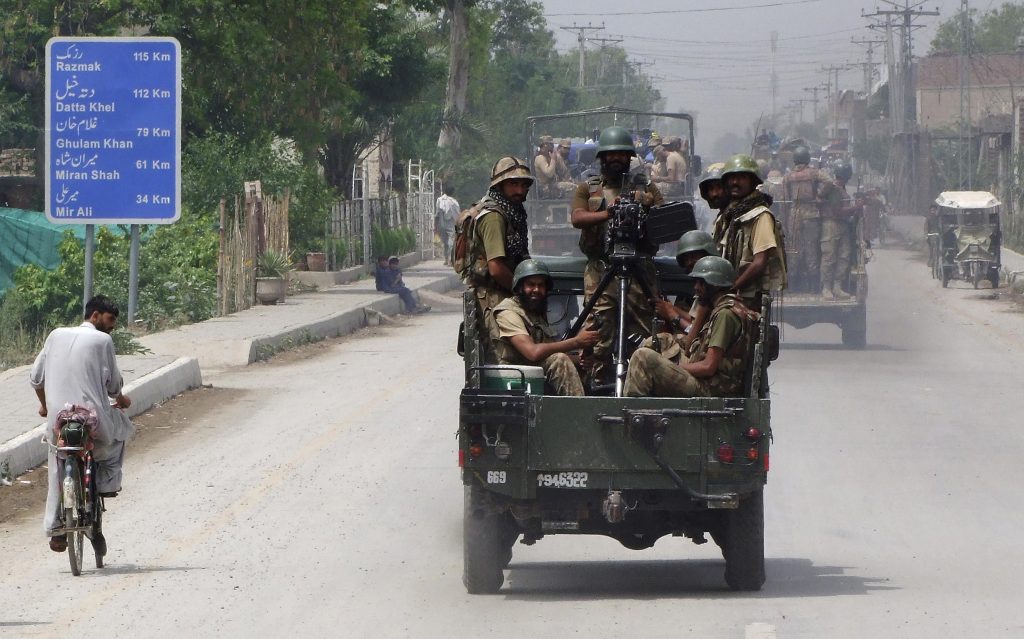 Πακιστάν: Νεκροί 30 Ταλιμπάν σε αεροπορική επιδρομή
