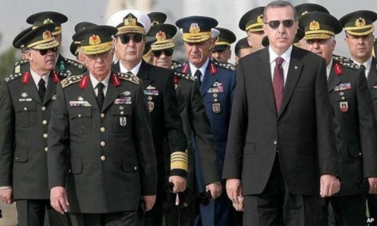Κρίσεις στις τουρκικές Ένοπλες Δυνάμεις – Ποιους “αποκεφαλίζουν”