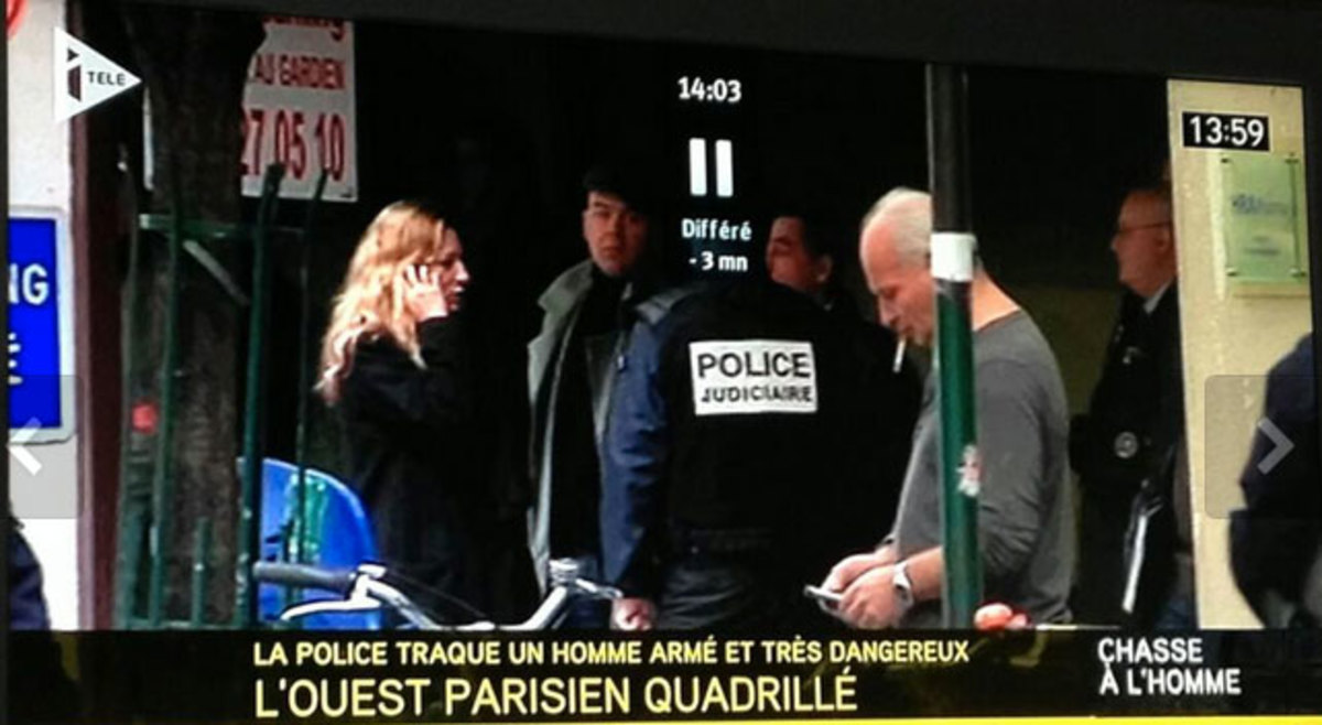 Συναγερμός στο Παρίσι! Άνδρας γυρνάει με μια καραμπίνα και πυροβολεί! Έκκληση της αστυνομίας στους πολίτες να μην κυκλοφορούν έξω!
