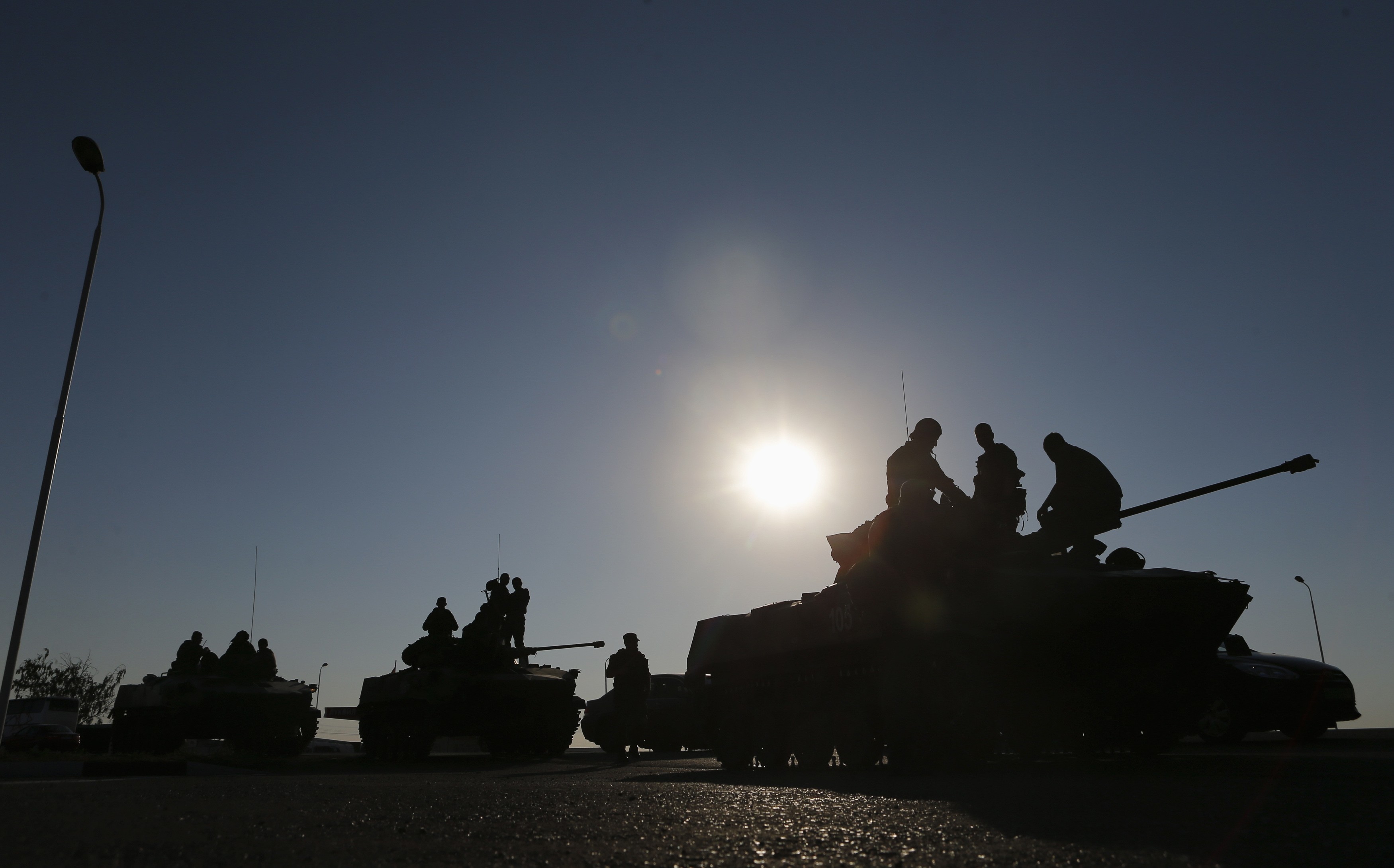 Το ΝΑΤΟ κατηγορεί τη Μόσχα ότι κλιμακώνει την ουκρανική κρίση