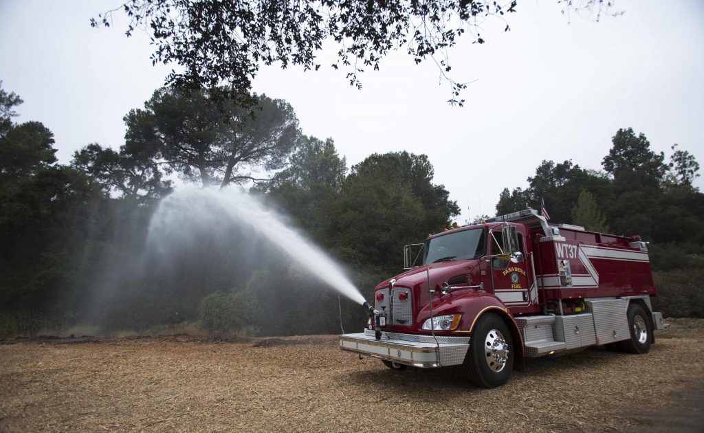 Απειλεί εκατοντάδες σπίτια η φωτιά στην Καλιφόρνια
