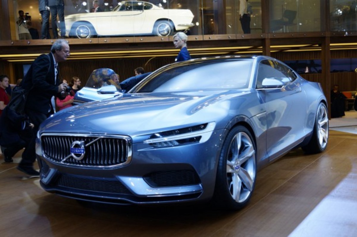 Αποκάλυψη για το Volvo Concept Coupe στη Φρανκφούρτη (VIDEO)