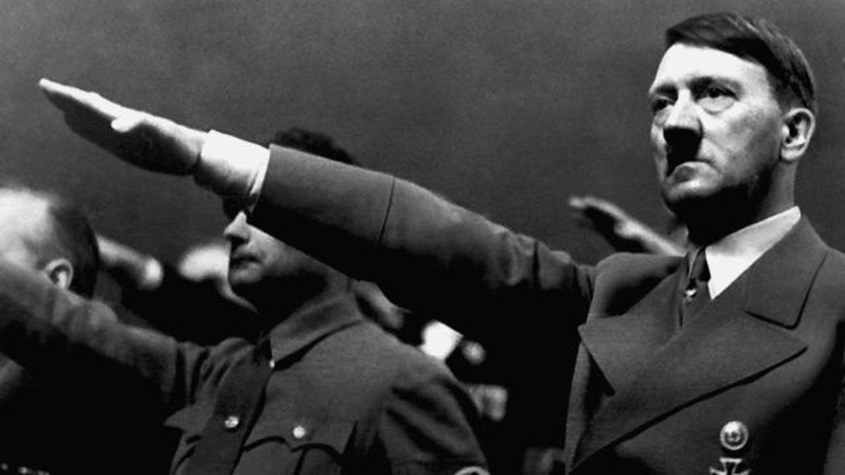 Σάλος στη Γαλλία! Πολιτικός δήλωσε: Ο Χίτλερ δεν εξόντωσε αρκετούς τσιγγάνους