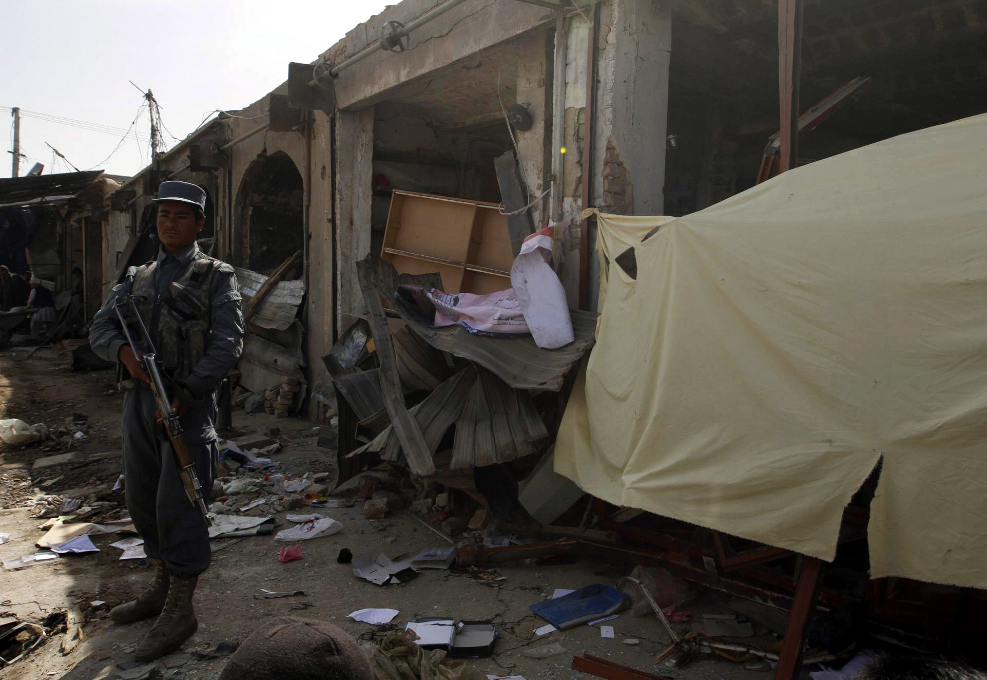 18χρονος ανατινάχθηκε στη λαϊκή αγορά στο Αφγανιστάν και σκοτώθηκαν 7 άτομα