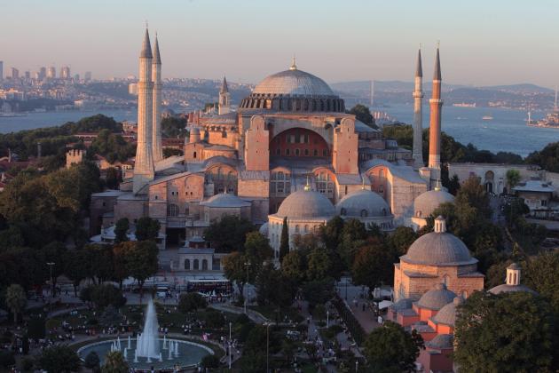 “Τζιχάντ” της Τουρκίας κατά της Ελλάδας για την Αγια Σοφιά – Θέτουν το θέμα του τζαμιού